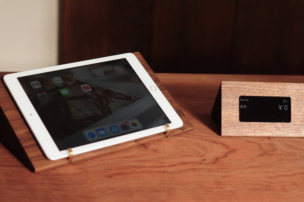 �t���[��