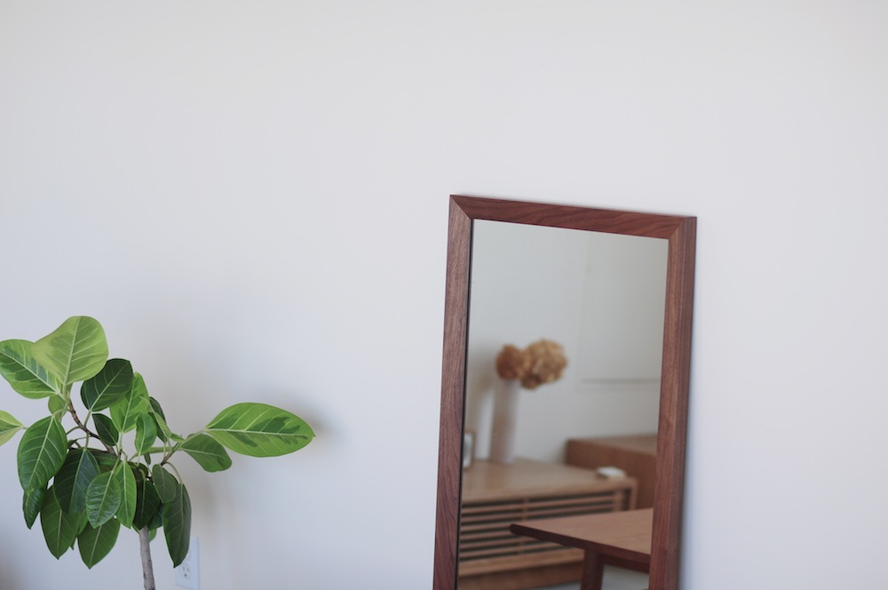 �~���[�t���[��