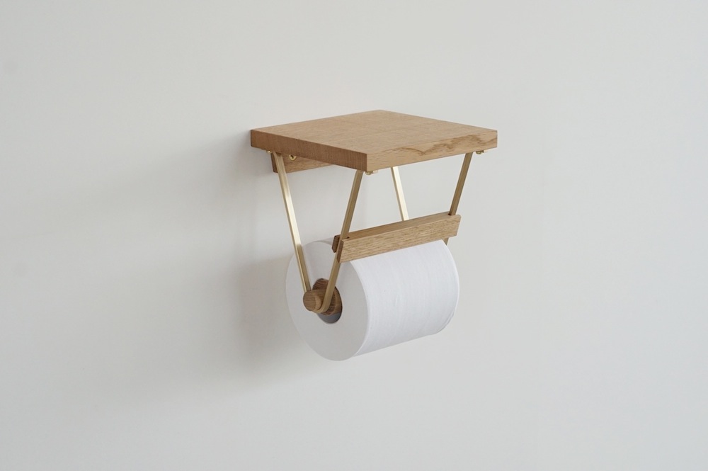 �g�C���b�g�y�[�p�[�z���_�[