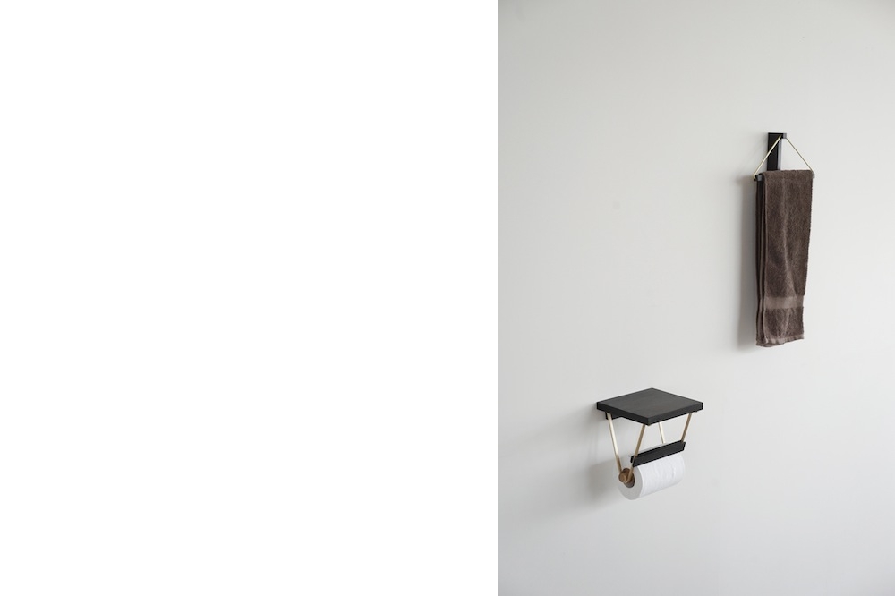 �g�C���b�g�y�[�p�[�z���_�[