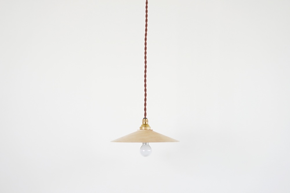 �y���_���g���C�g