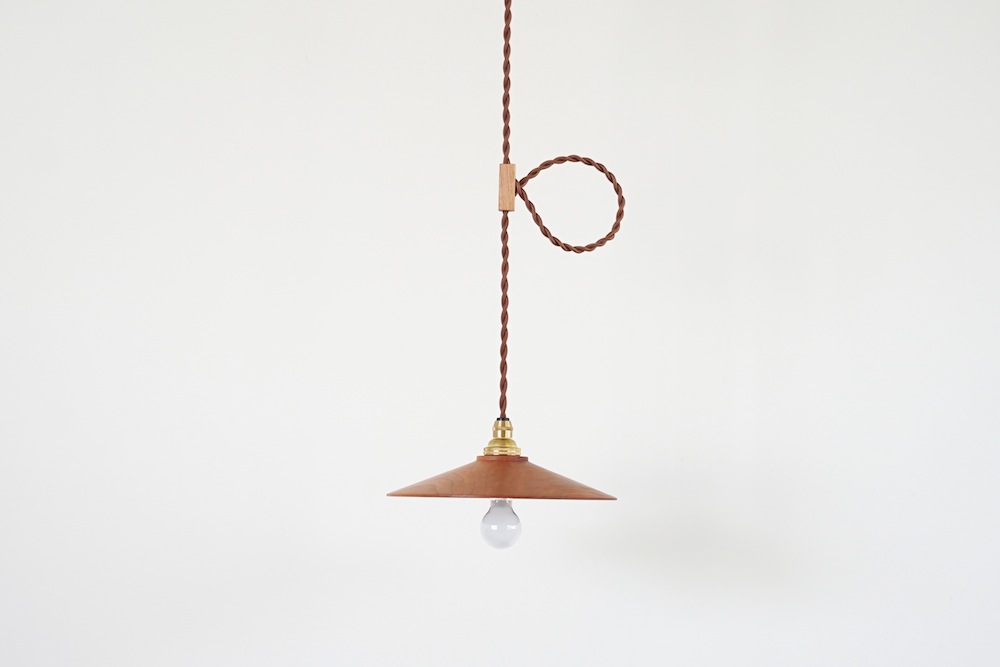 �y���_���g���C�g