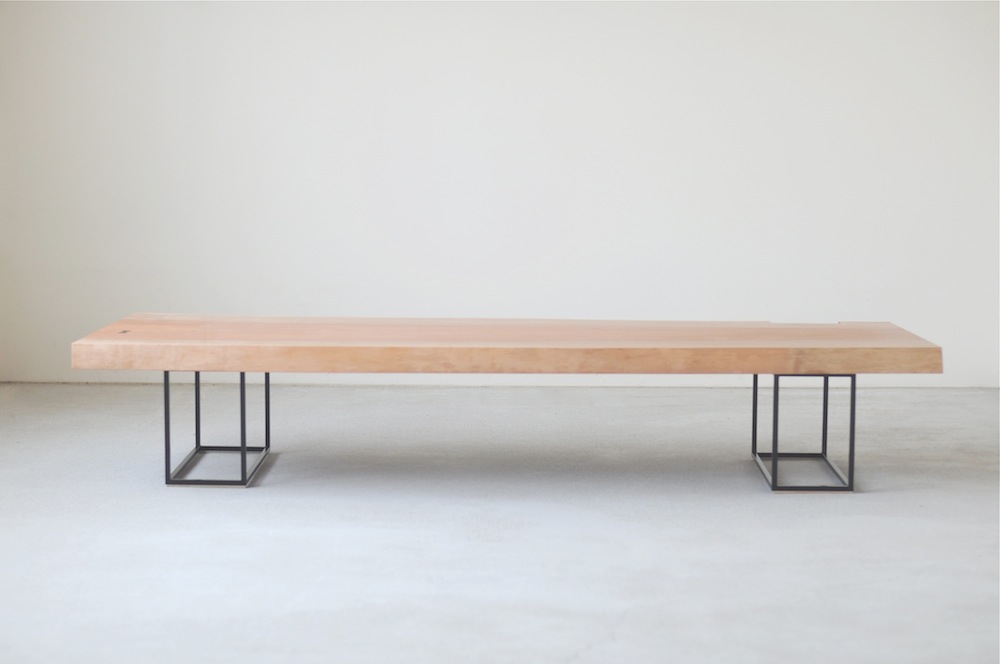 ���[�e�[�u��